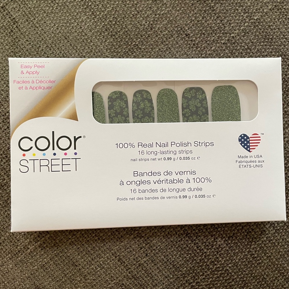 ColorStreet RETIRED SHADE Shamrockin’ and Rollin’ nail wraps
